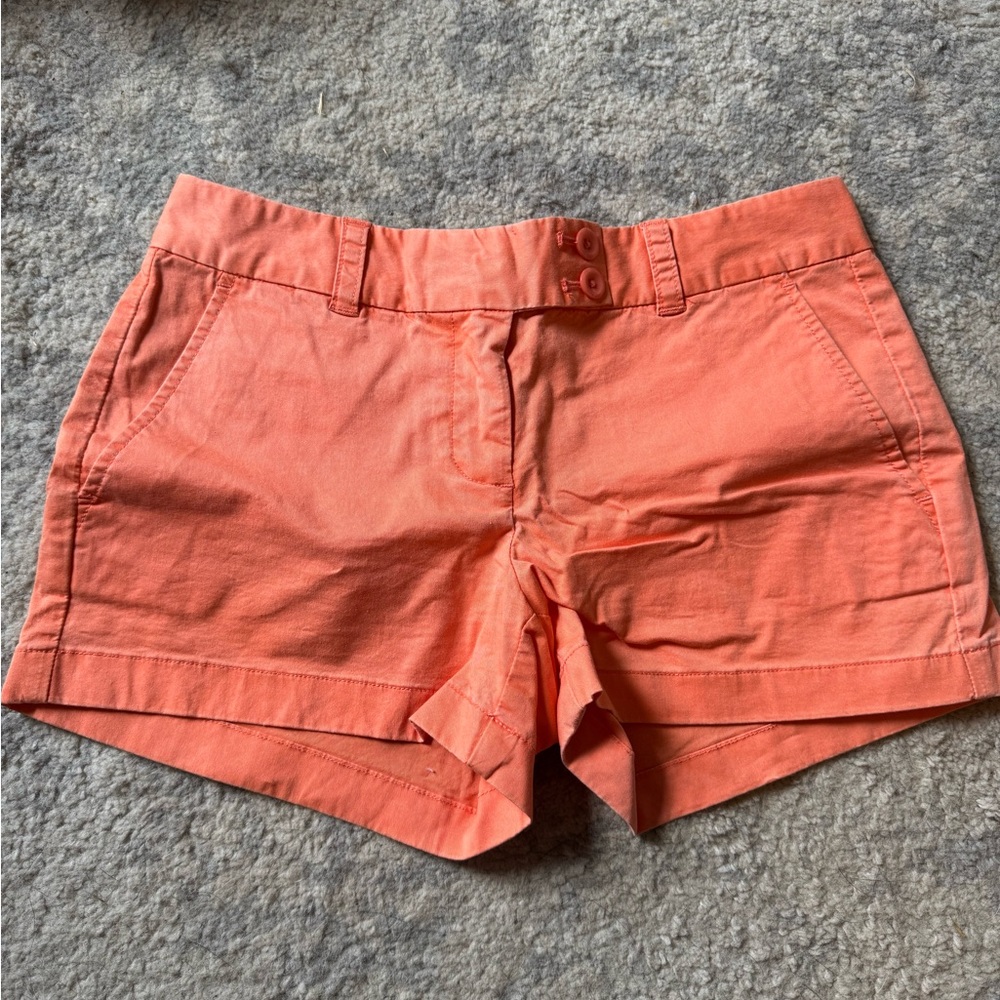 Women’s vineyard vines short